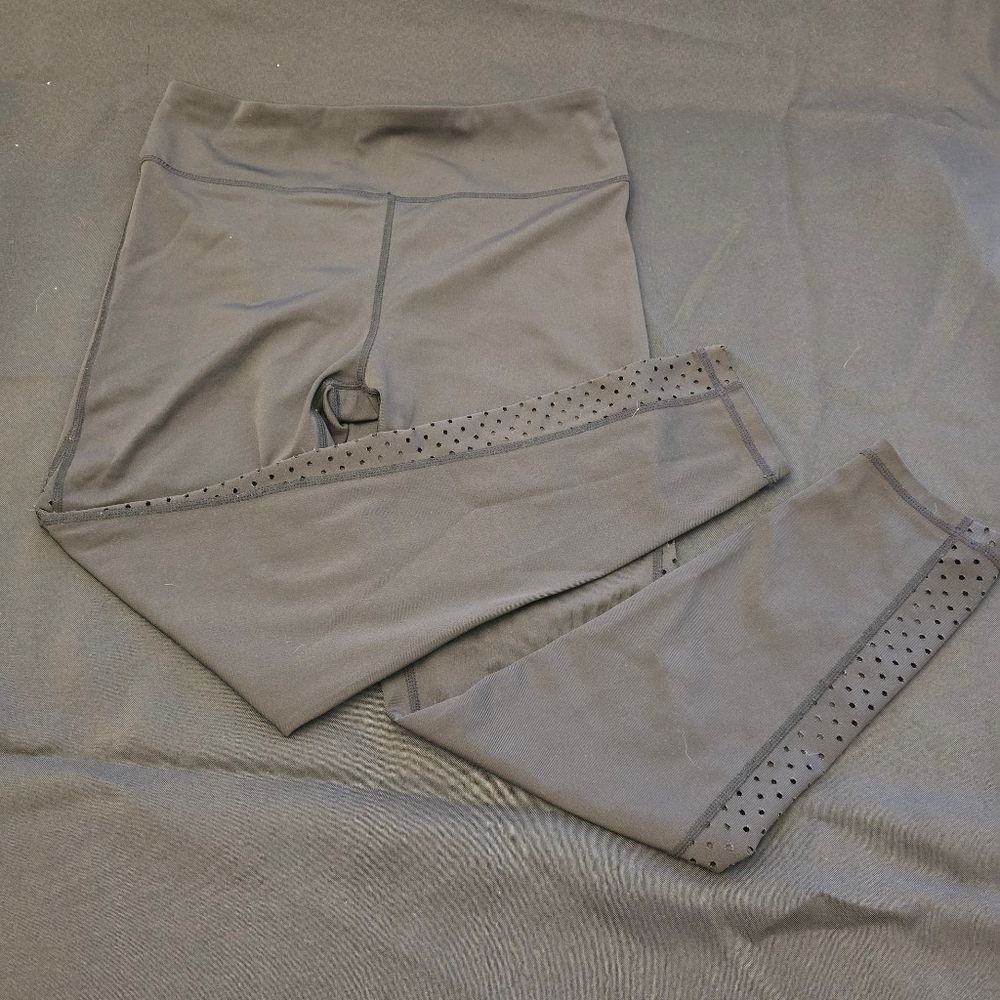 NANETTE LEPORE Ankle Leggings with Laser Cut Detail